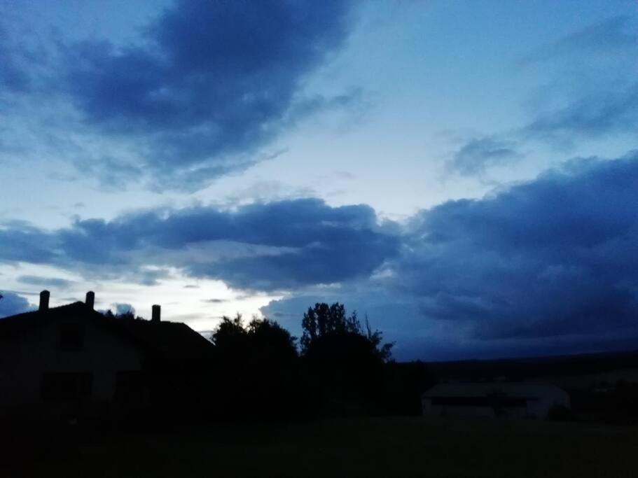 Gite Aux Vieux Bois Lunas  Exteriör bild