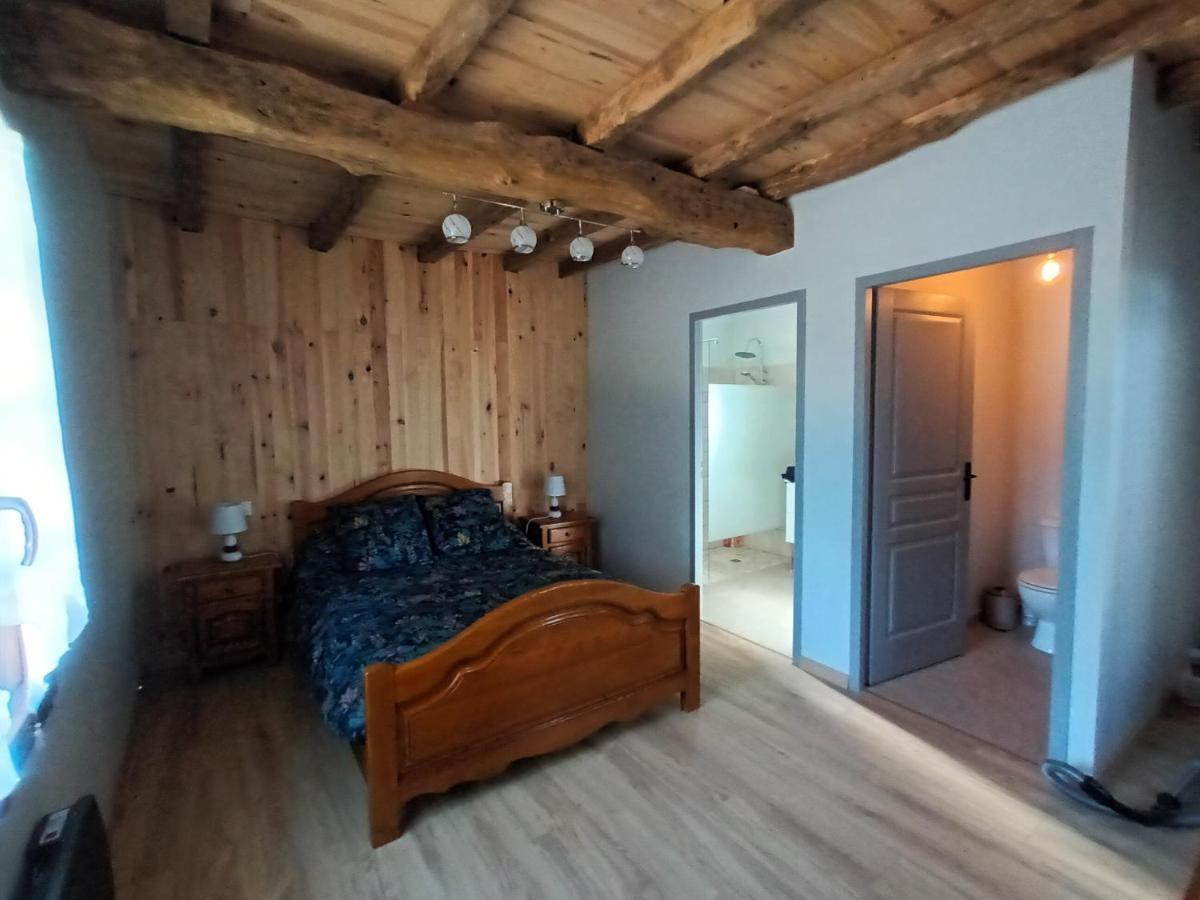Gite Aux Vieux Bois Lunas  Exteriör bild