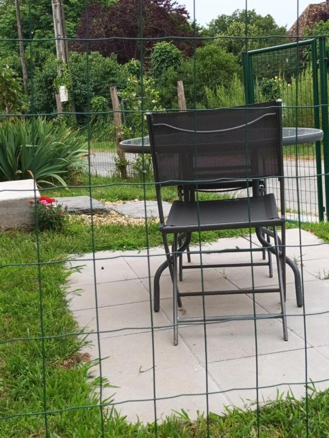 Gite Aux Vieux Bois Lunas  Exteriör bild