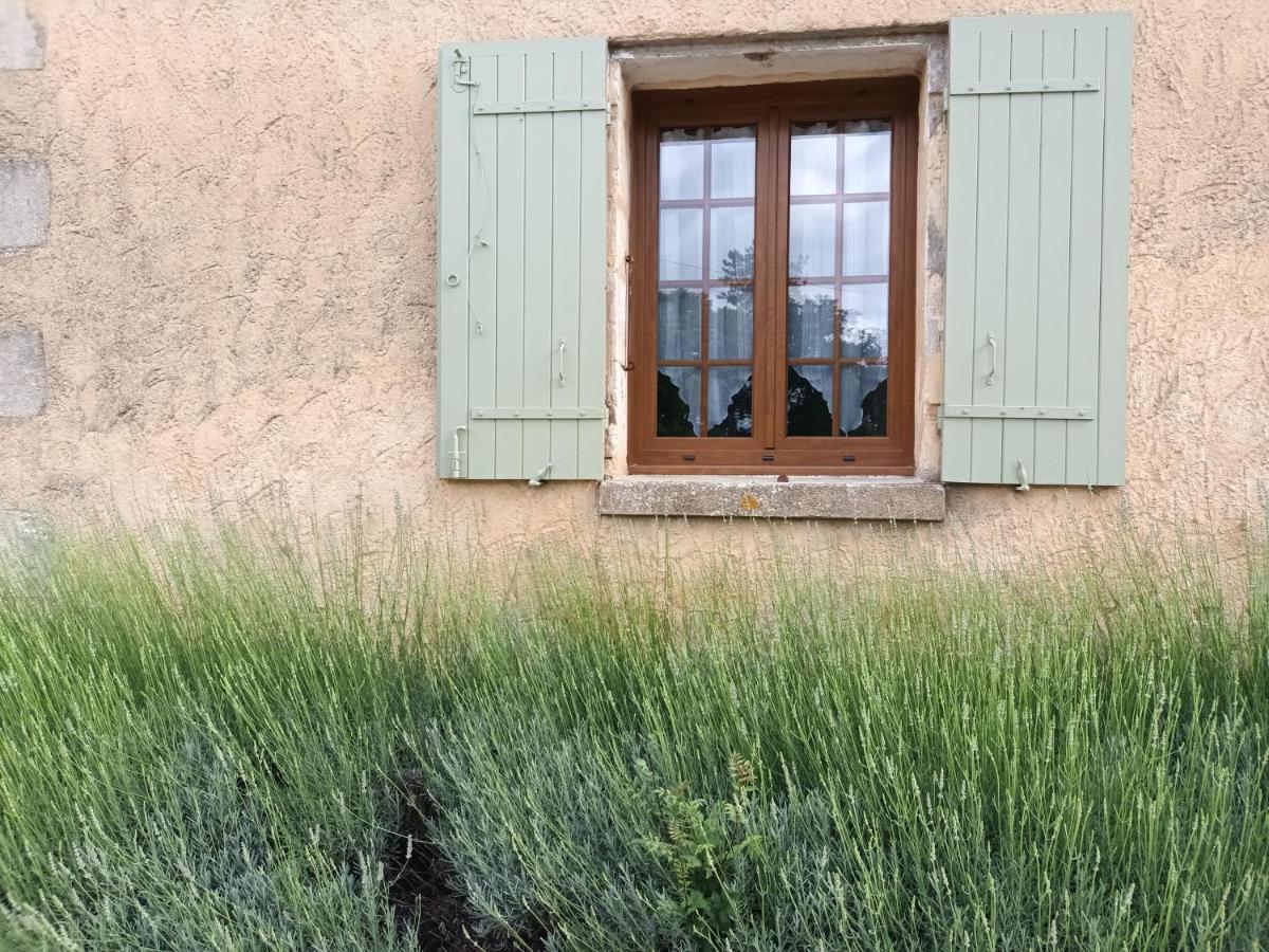 Gite Aux Vieux Bois Lunas  Exteriör bild