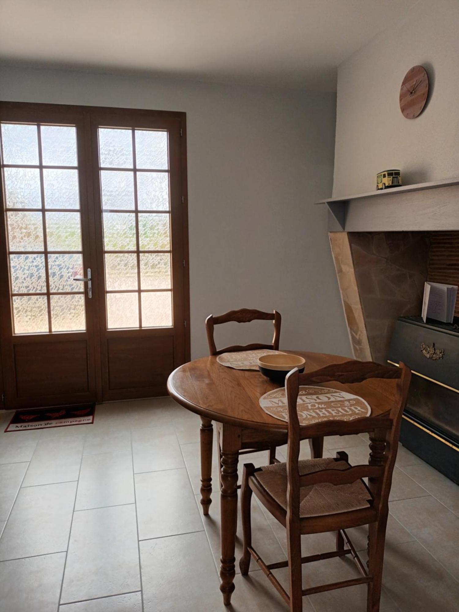 Gite Aux Vieux Bois Lunas  Rum bild